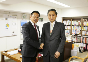 Read more about the article Mr. Hatoyama Yukio, former Prime Minister of Japan, met with Mr. Boqing Zhang，chairman of the board of directors of Beroni Group